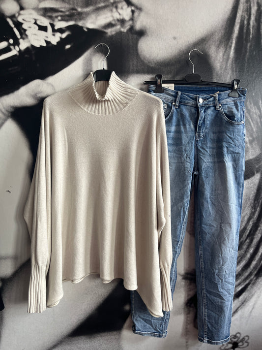 Strickpulli mit Stehbündchen,