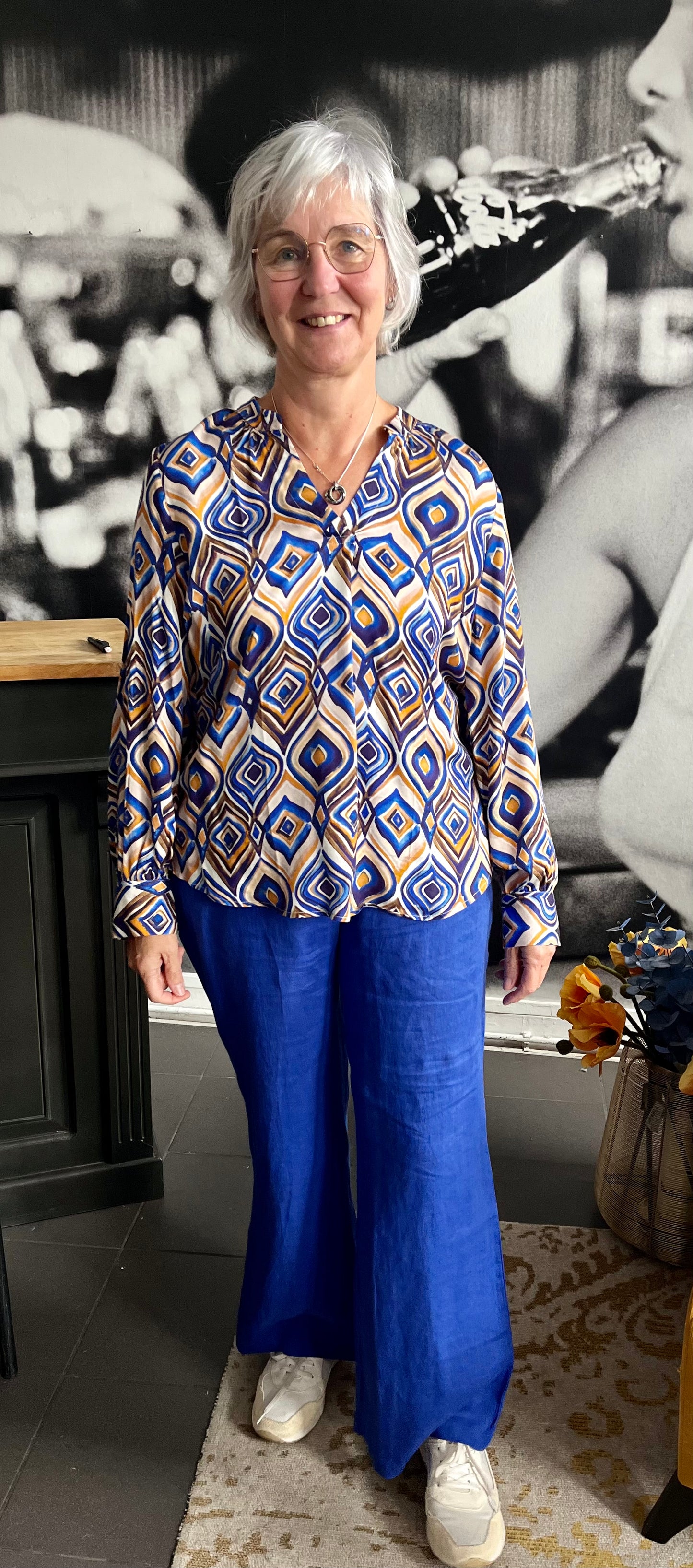 Bluse, Retro , Emily van den Bergh