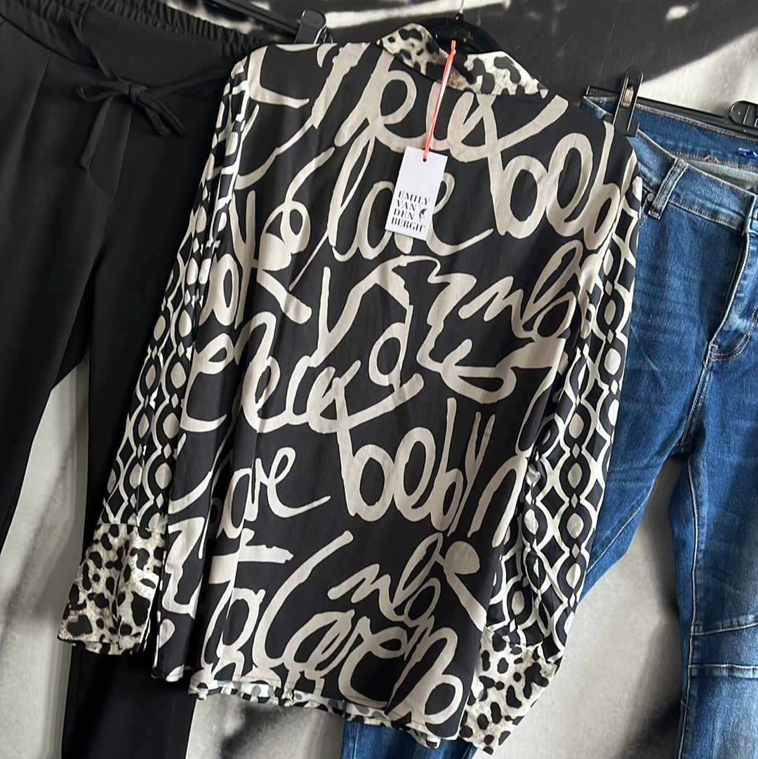 Bluse , Leo Mix, Emily van den Bergh