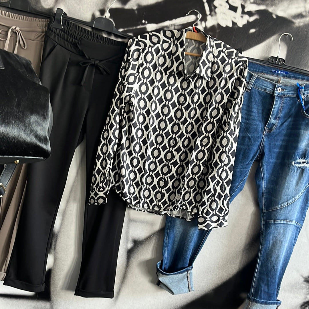 Bluse ,Ornament Cleo, Emily van den Bergh