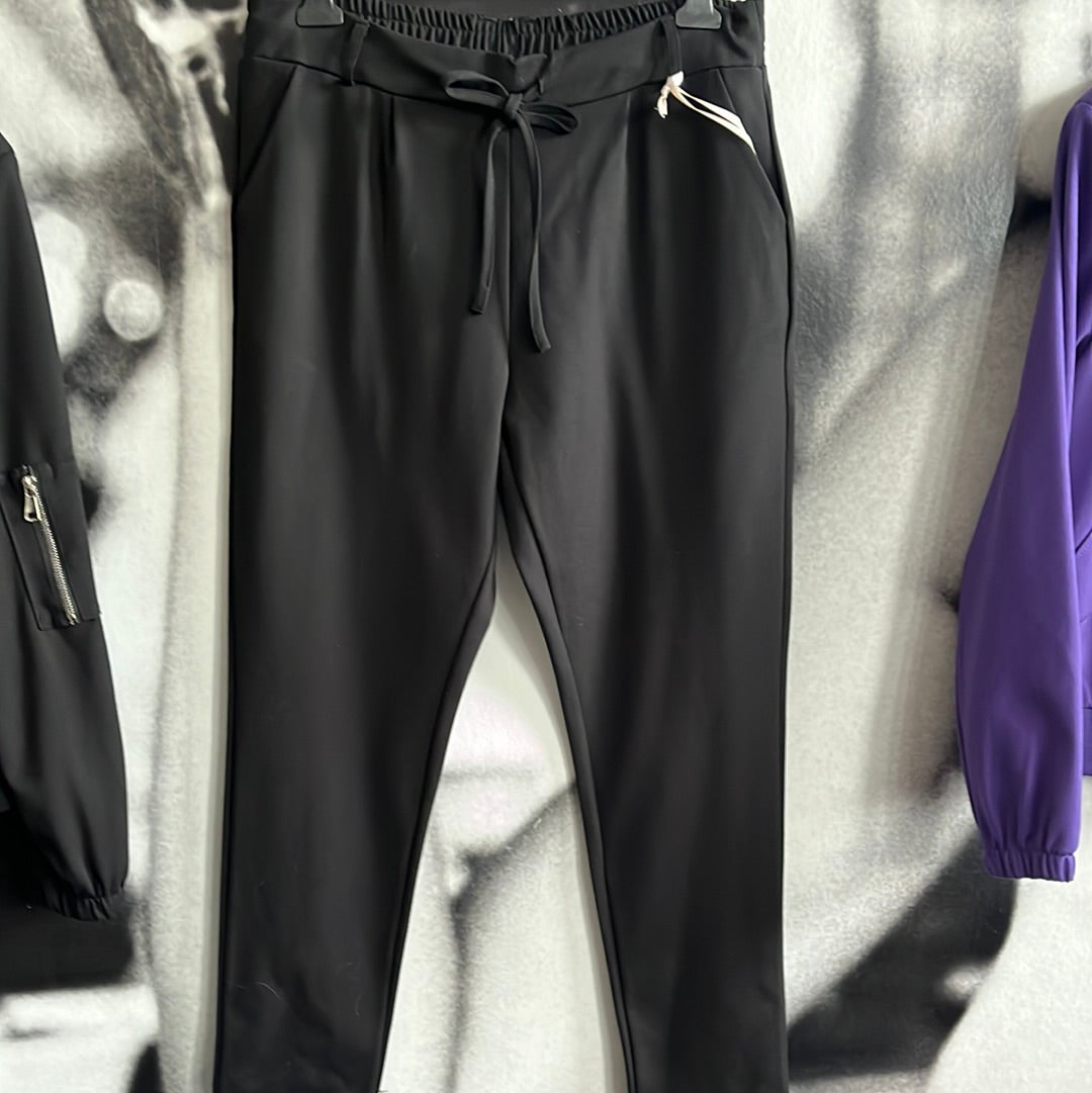 Joggpants , Jessy