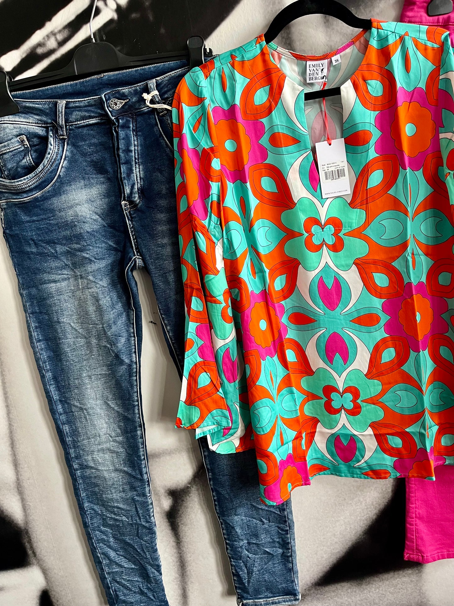 Bluse ,Türkis Flower, Emily van den Bergh