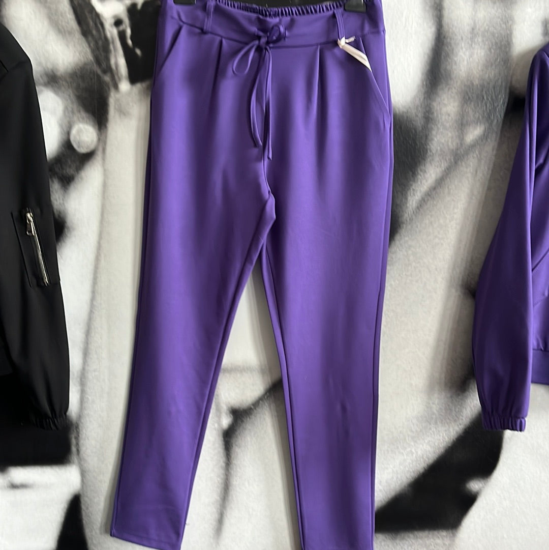 Joggpants , Jessy