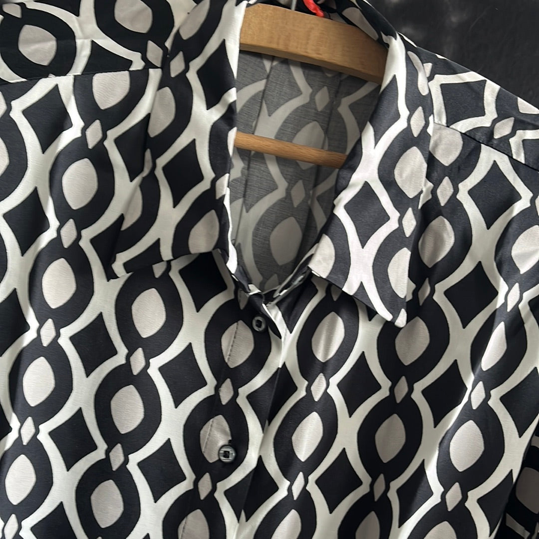 Bluse ,Ornament Cleo, Emily van den Bergh