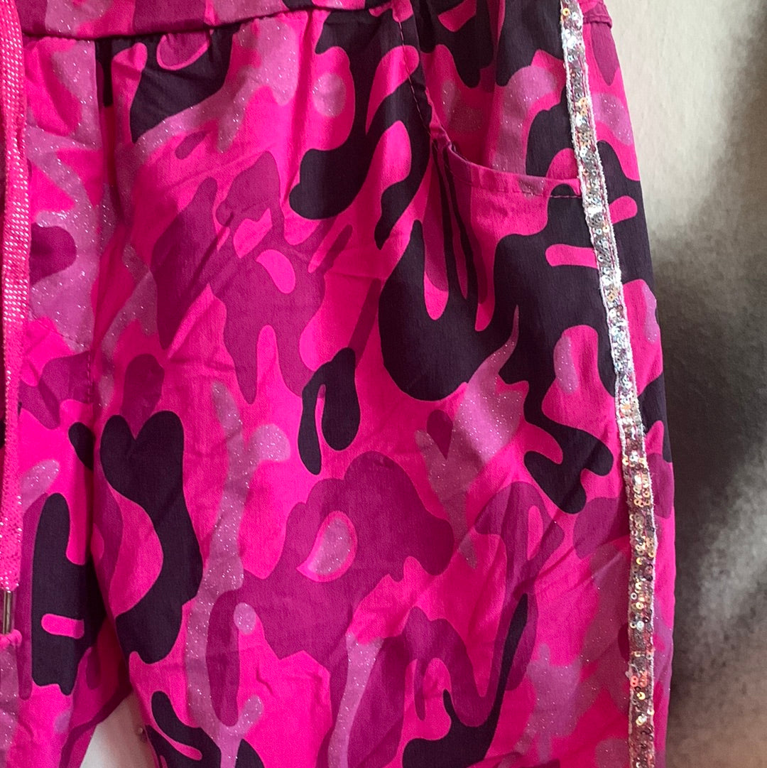 Hose mit Paliettenstreifen und Glitzer