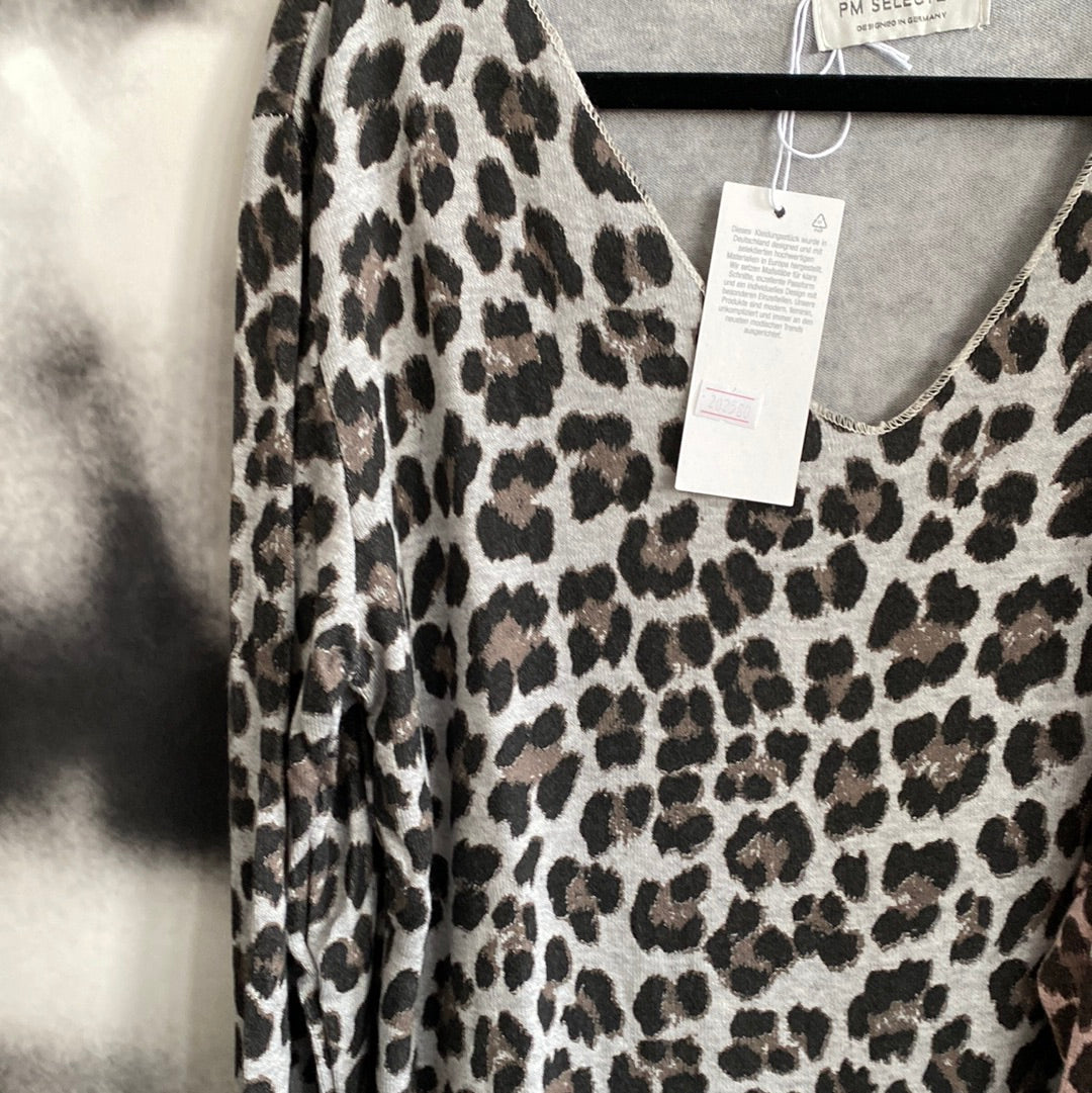 Shirt , Feinstrick , Leoprint ,