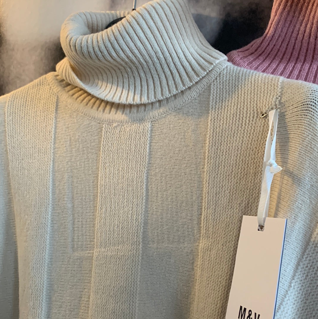 Strickpulli in Kastenform