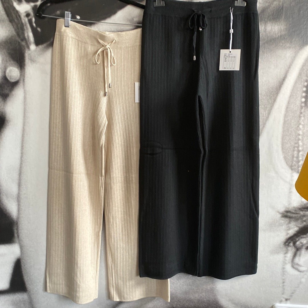 Hose , Feinstrick, leicht gerippt, Marlenestyle
