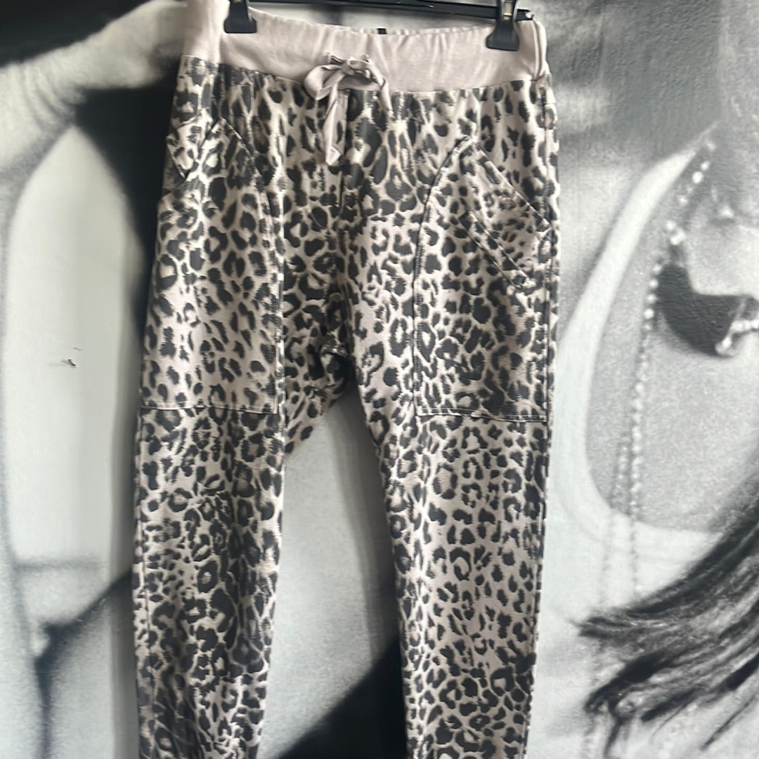 Hose  Leo, Baggy