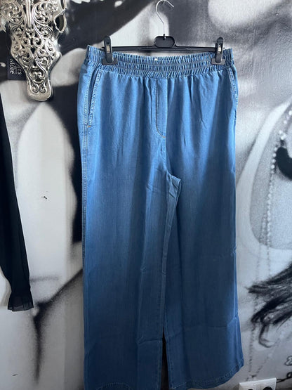 Hose , Jeans, vonEmily van den Bergh