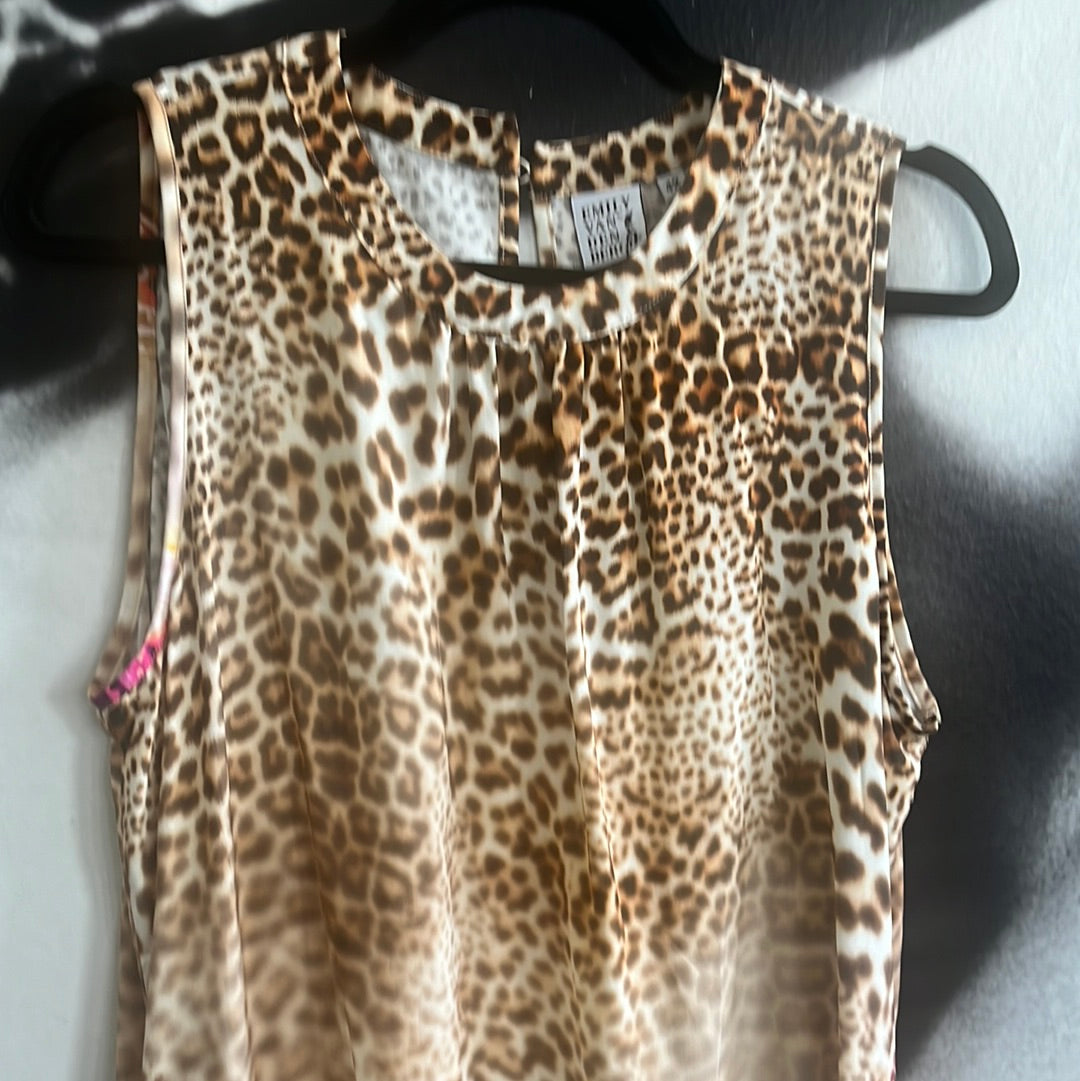 Kleid, Leo Flowers, Emily van den Bergh