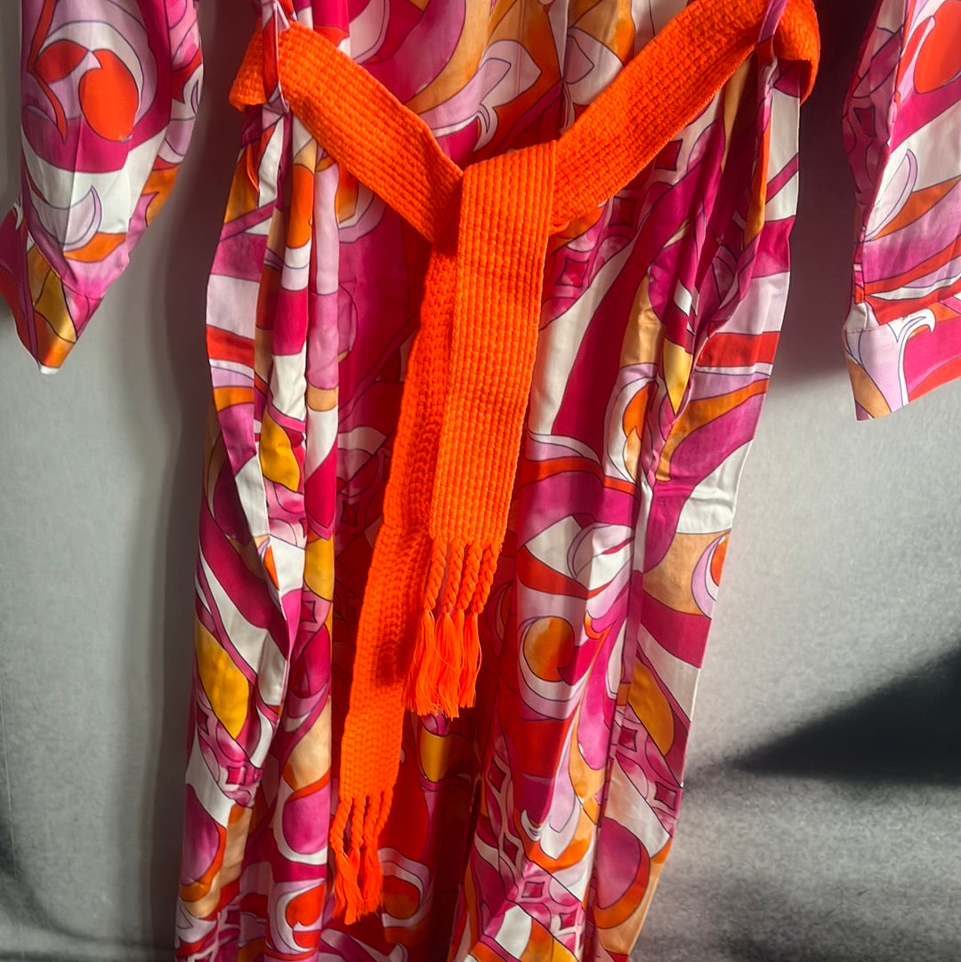 Kleid, Orange Gürtel Emily van den Bergh