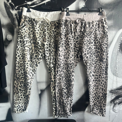 Hose  Leo, Baggy