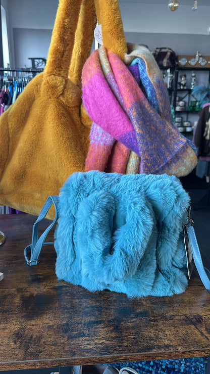 Felltasche / Kunstfell Tasche/ klein