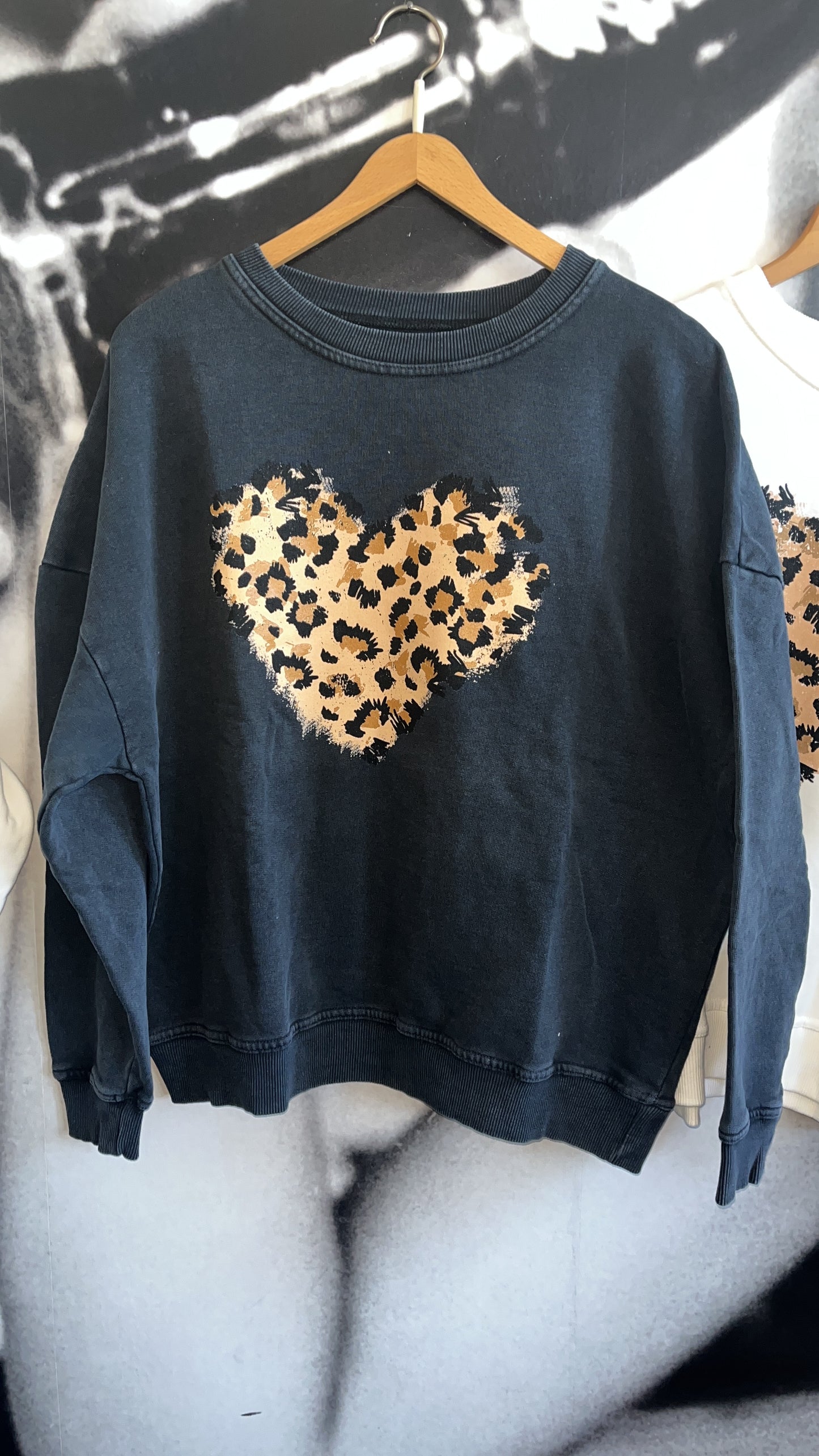 Shirt /Sweatshirt „Herz Leo „