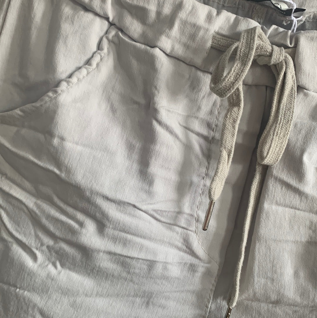 Hose , uni , mit Bändchen