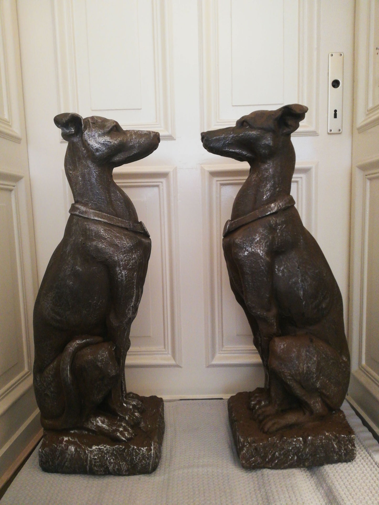 Hunde Skulptur, gross,