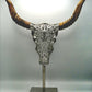 Skulptur Schädel , Stier, gestochen 32 cm, stehend