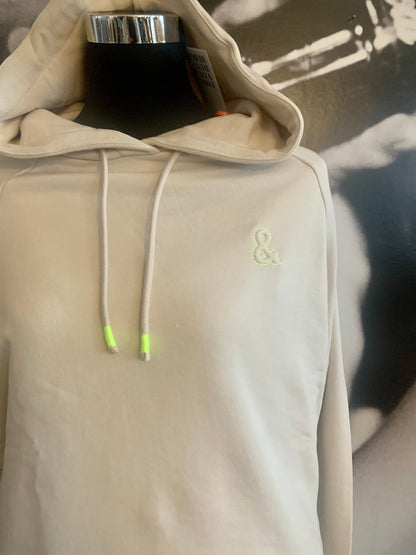 Sweatshirt , Pure Heart, Emily van den Bergh