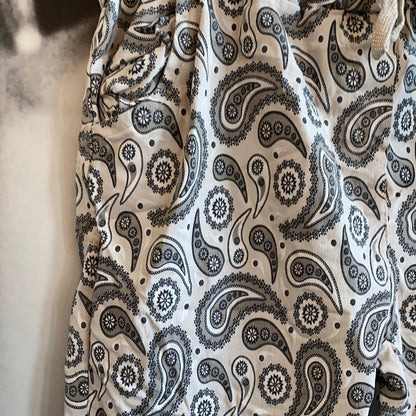 Hose mit Paisleymuster