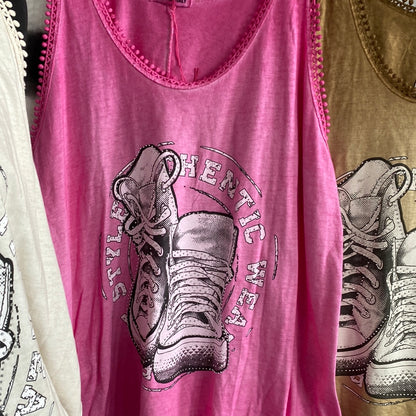 Top , Vintage Style mit Turnschuh
